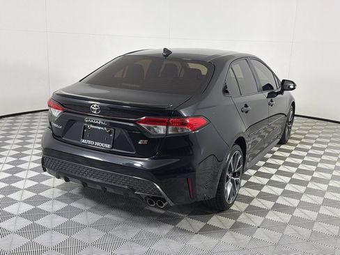 Used 2021 Toyota Corolla SE w/ SE Premium Package FWD image 5