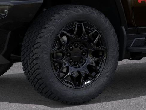 New 2026 GMC Hummer EV 4x4 Crew Cab w/ LPO, Sport Package image 9