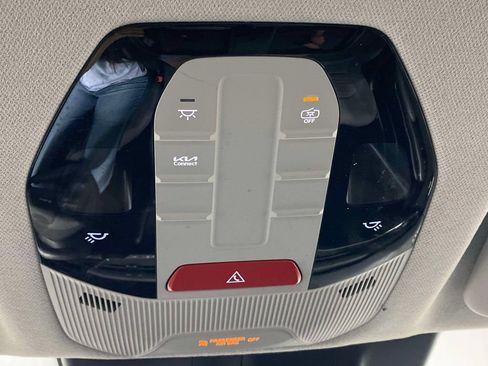 Used 2025 Kia K4 EX FWD image 31