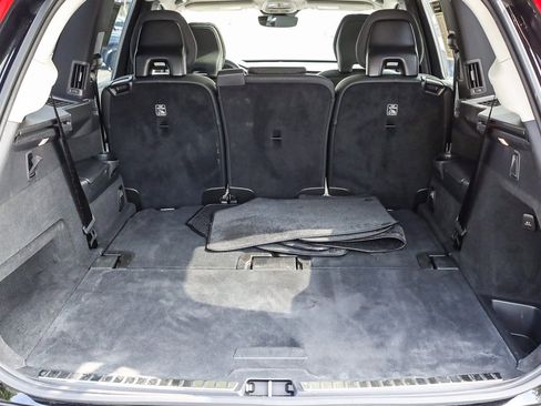 Used 2025 Volvo XC90 B6 Ultra image 27