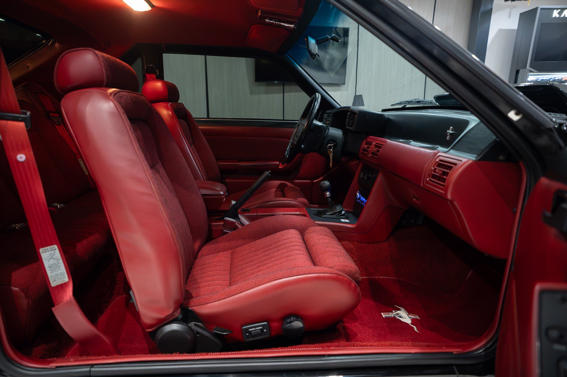Used 1990 Ford Mustang GT RWD image 24