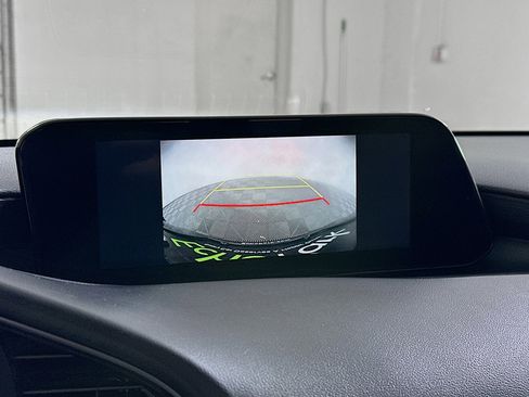 Used 2024 MAZDA MAZDA3 s image 23