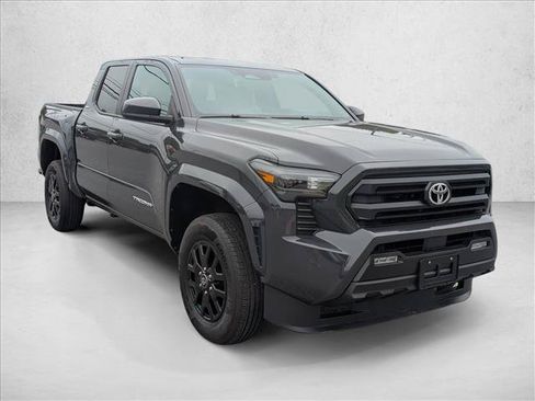 Used 2025 Toyota Tacoma SR5 AWD/4WD image 3