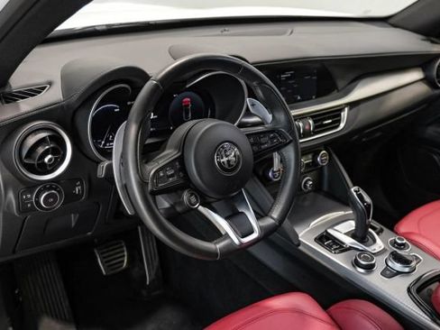 Used 2024 Alfa Romeo Stelvio Veloce AWD/4WD image 5