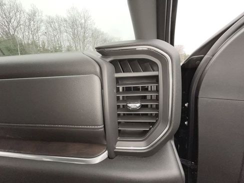 New 2026 GMC Sierra 3500 SLT image 34