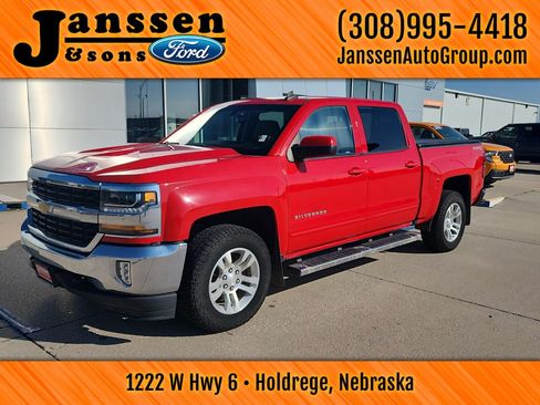 Used 2018 Chevrolet Silverado 1500 LT w/ All Star Edition AWD/4WD image 2