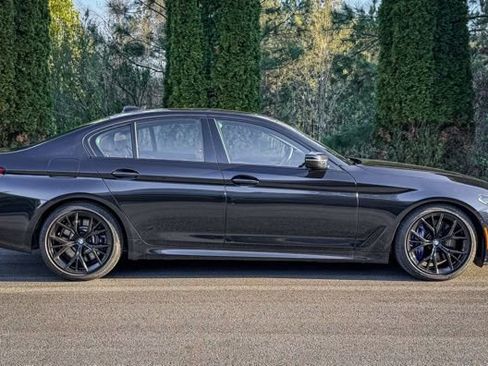 Used 2023 BMW 540i xDrive w/ M Sport Package AWD/4WD image 9