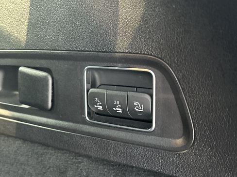 Certified 2025 Mercedes-Benz GLS 580 4MATIC image 12
