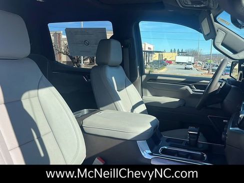 New 2026 Chevrolet Silverado 1500 LTZ w/ LTZ Premium Package image 12