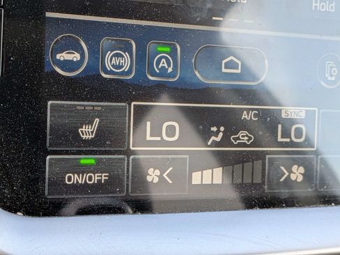 Certified 2024 Subaru Outback Premium AWD/4WD image 23