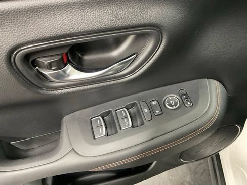 Certified 2023 Honda HR-V Sport image 28