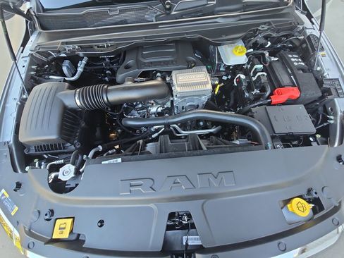 New 2026 RAM 1500 Big Horn AWD/4WD image 30