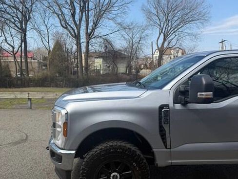 Used 2024 Ford F250 XLT image 18