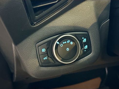 Used 2017 Ford Escape Titanium image 11