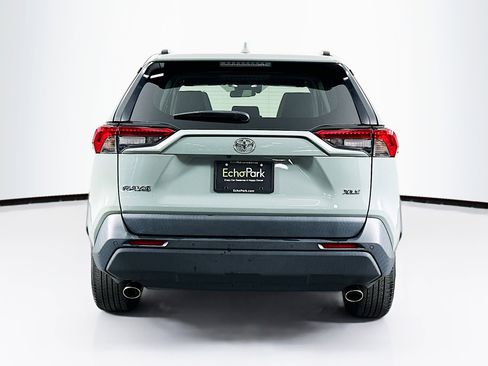 Used 2023 Toyota RAV4 XLE Premium image 7