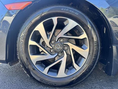 Used 2018 Honda Civic EX image 25