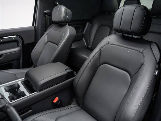 New 2026 Land Rover Defender 90 V8 AWD/4WD image 22