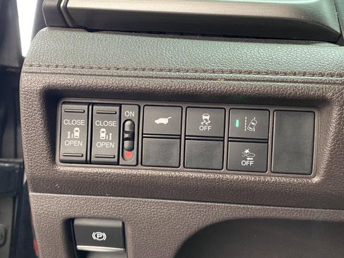 Used 2019 Honda Odyssey EX-L image 25