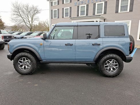 Certified 2025 Ford Bronco Badlands image 8