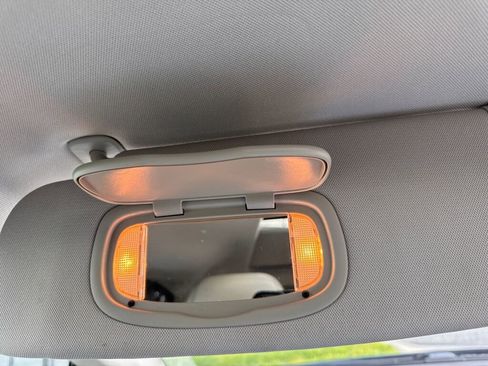 Used 2017 Chrysler Pacifica Limited image 43