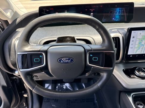 Certified 2025 Ford Expedition Active RWD image 15