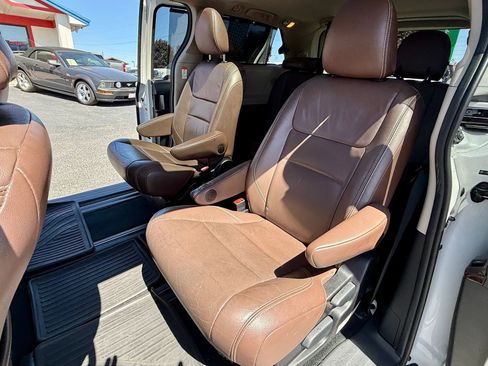 Used 2015 Toyota Sienna Limited Premium AWD/4WD image 16
