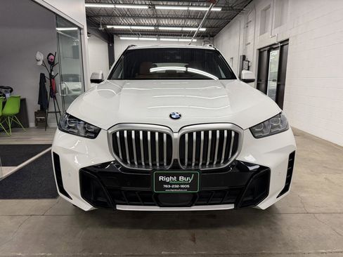 Used 2024 BMW X5 xDrive40i w/ Executive Package AWD/4WD image 2