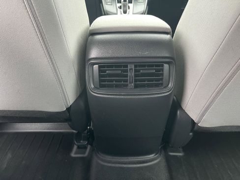 Used 2017 Honda CR-V LX image 14