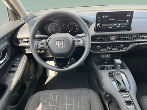 Used 2026 Honda HR-V LX image 12