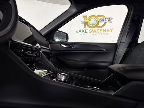 New 2025 Jeep Grand Cherokee L Laredo image 28