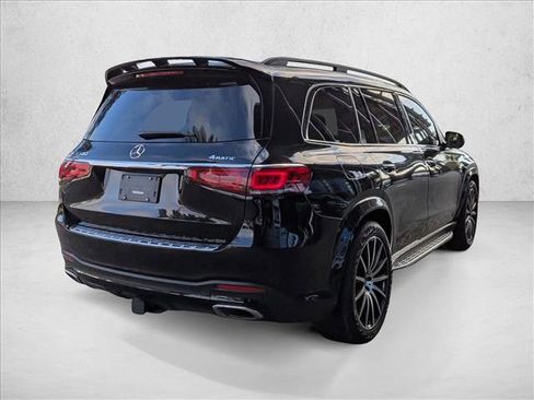 Used 2022 Mercedes-Benz GLS 580 4MATIC image 5