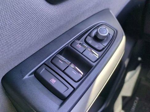 Used 2025 Subaru Forester Premium AWD/4WD image 27