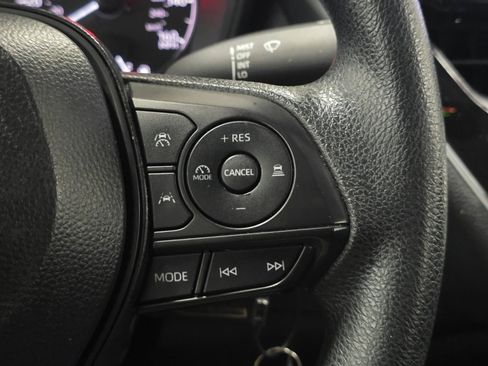 Certified 2024 Toyota Corolla LE image 28