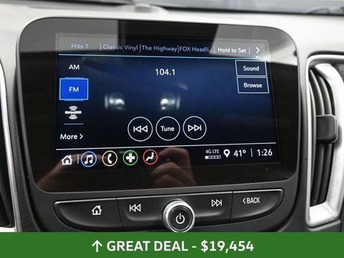 Used 2025 Chevrolet Malibu LT image 39