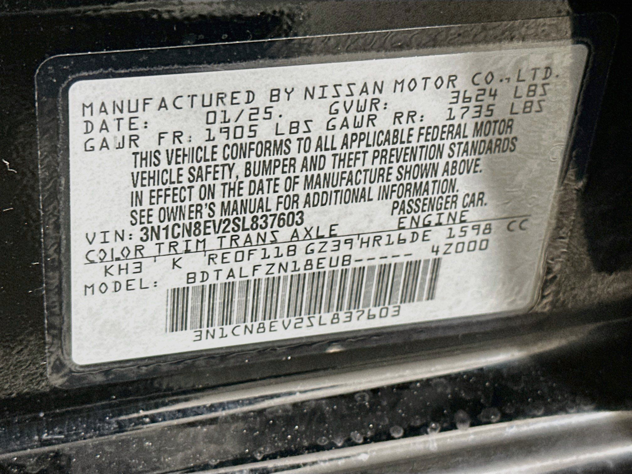 Used 2025 Nissan Versa SV FWD image 12