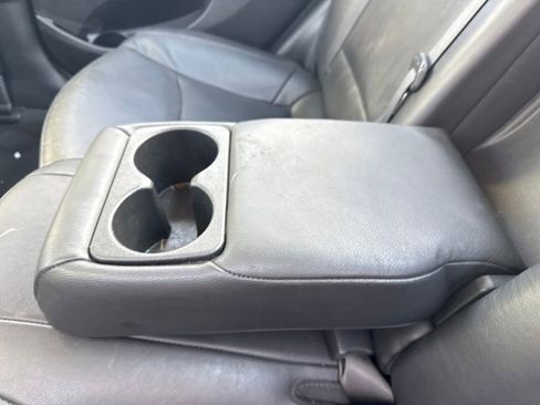 Used 2013 Hyundai Elantra Limited w/ Technology Pkg image 38