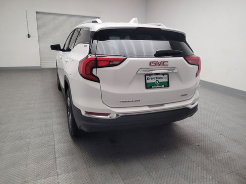 Used 2020 GMC Terrain SLT image 6
