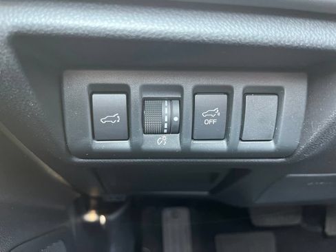 Certified 2025 Subaru Outback Limited AWD/4WD image 26