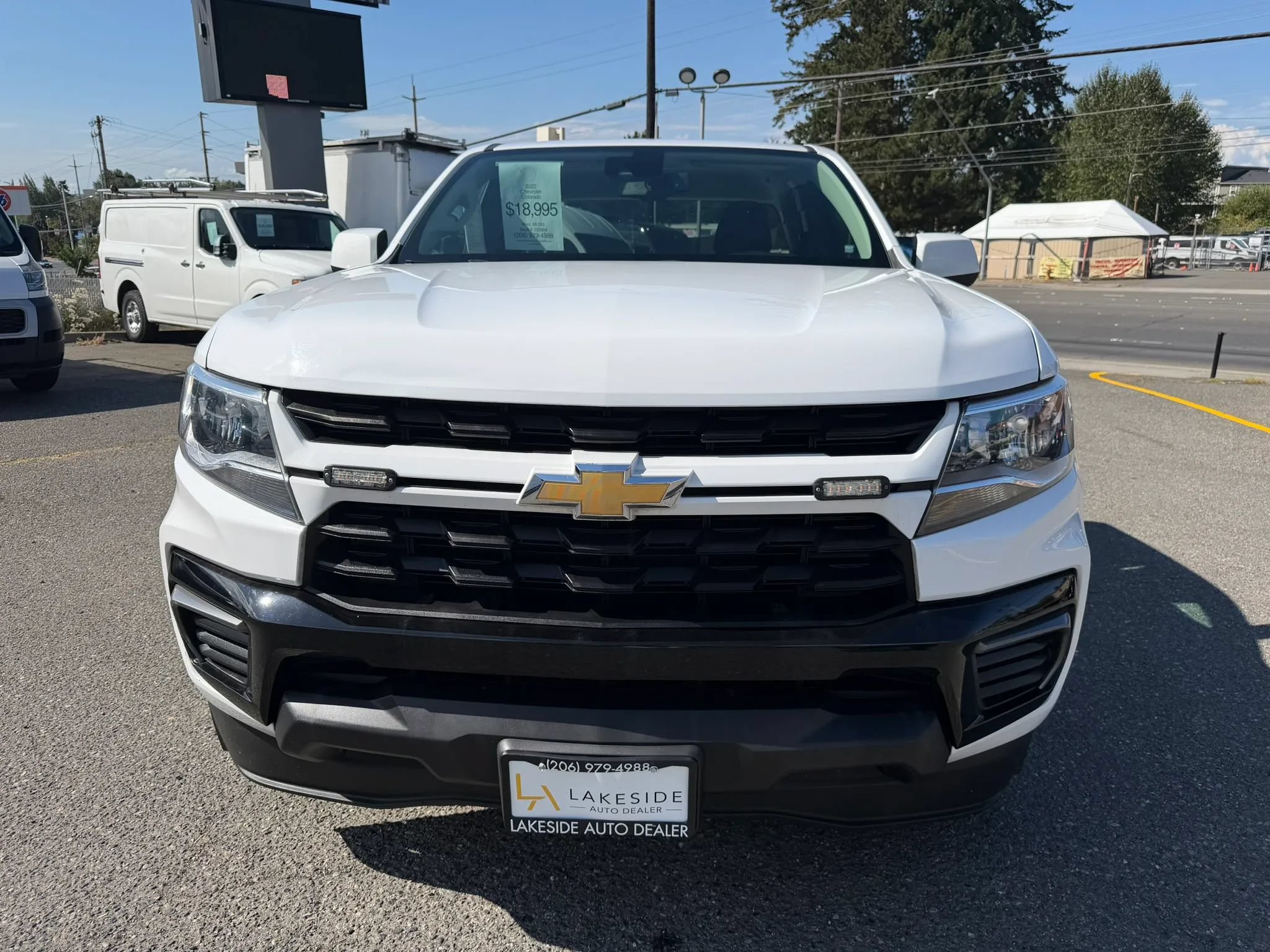 Used 2022 Chevrolet Colorado LT w/ Fleet Safety Package RWD image 2