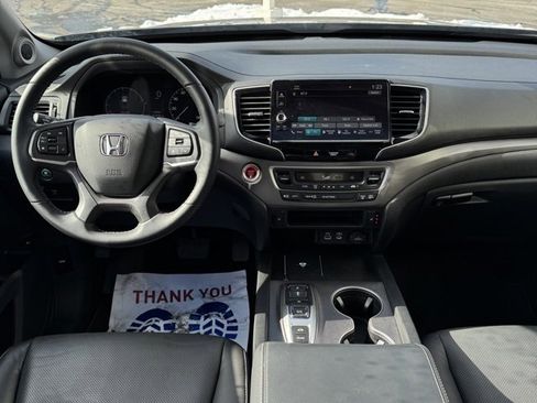 Certified 2025 Honda Ridgeline RTL image 18