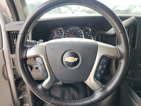 Used 2018 Chevrolet Express 2500 w/ Driver Convenience Package RWD image 20