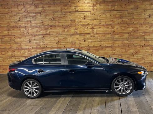 Used 2020 MAZDA MAZDA3 AWD Sedan w/ Preferred Package image 8