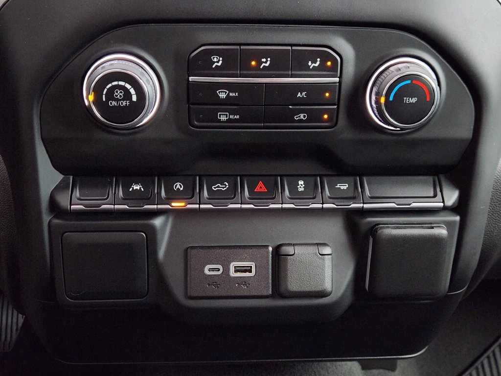 Used 2024 Chevrolet Silverado 1500 Custom RWD image 18