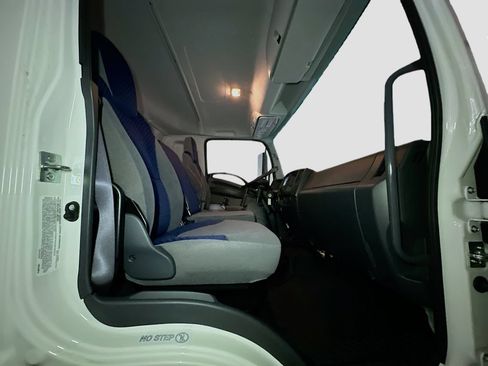New 2026 Isuzu FTR RWD image 23