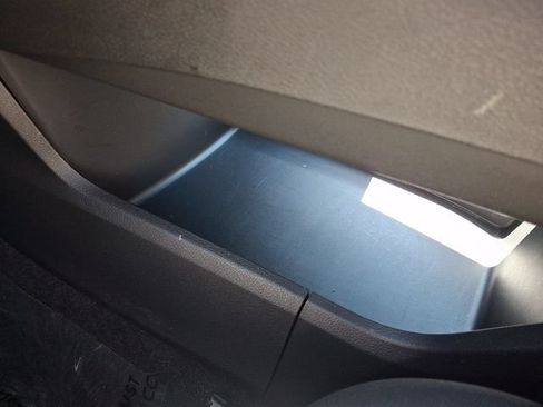 Used 2023 Nissan Rogue SV FWD image 28