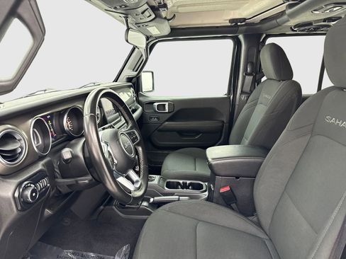 Used 2021 Jeep Wrangler Unlimited Sahara AWD/4WD image 17