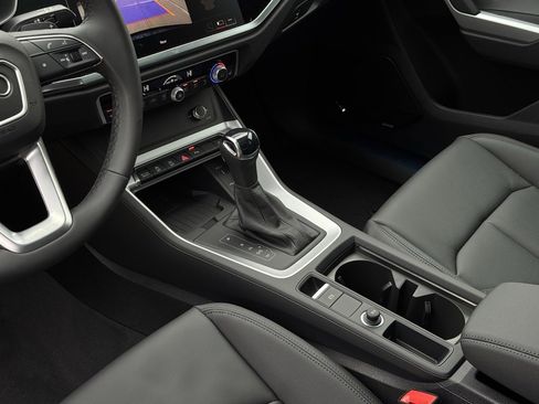 New 2025 Audi Q3 2.0T Premium image 26