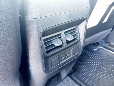 New 2025 GMC Canyon Elevation w/ Convenience Package image 9