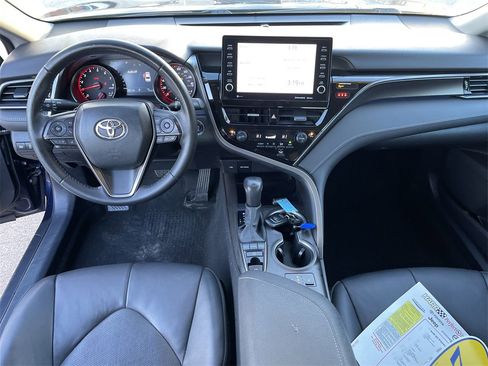 Used 2021 Toyota Camry XSE image 15