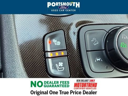 Used 2023 GMC Acadia AT4 w/ Preferred Package image 14